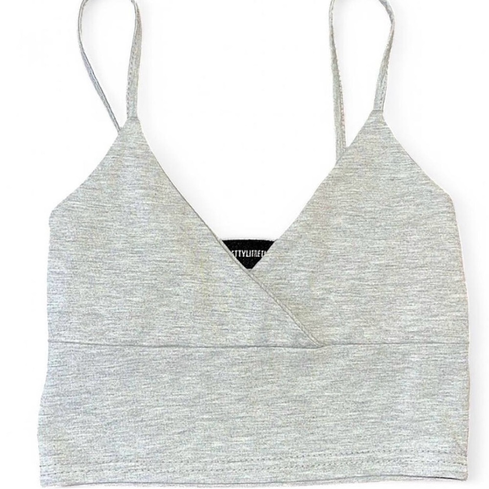 prettylittlething cropped tank top